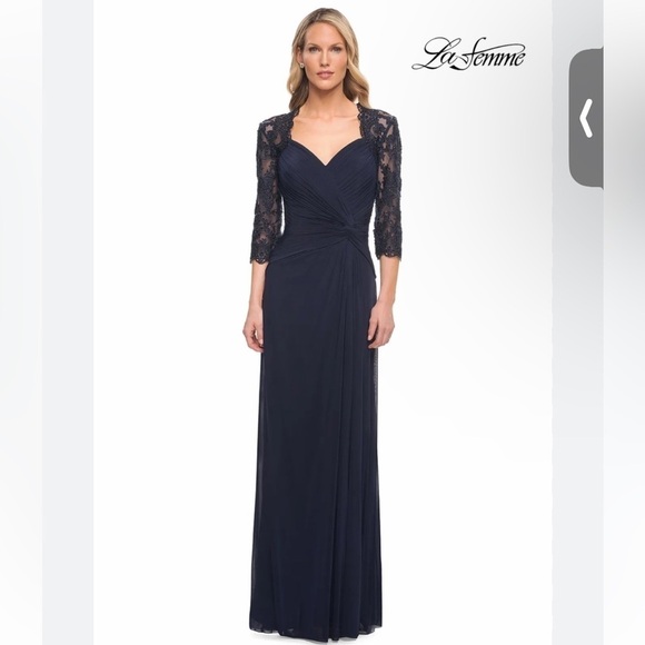 LA FEMME NAVY BLUE CHIFFON COLUMN DRESS WITH LACE AND SEQUINS TOP SIZE 12 NWT - Picture 1 of 7